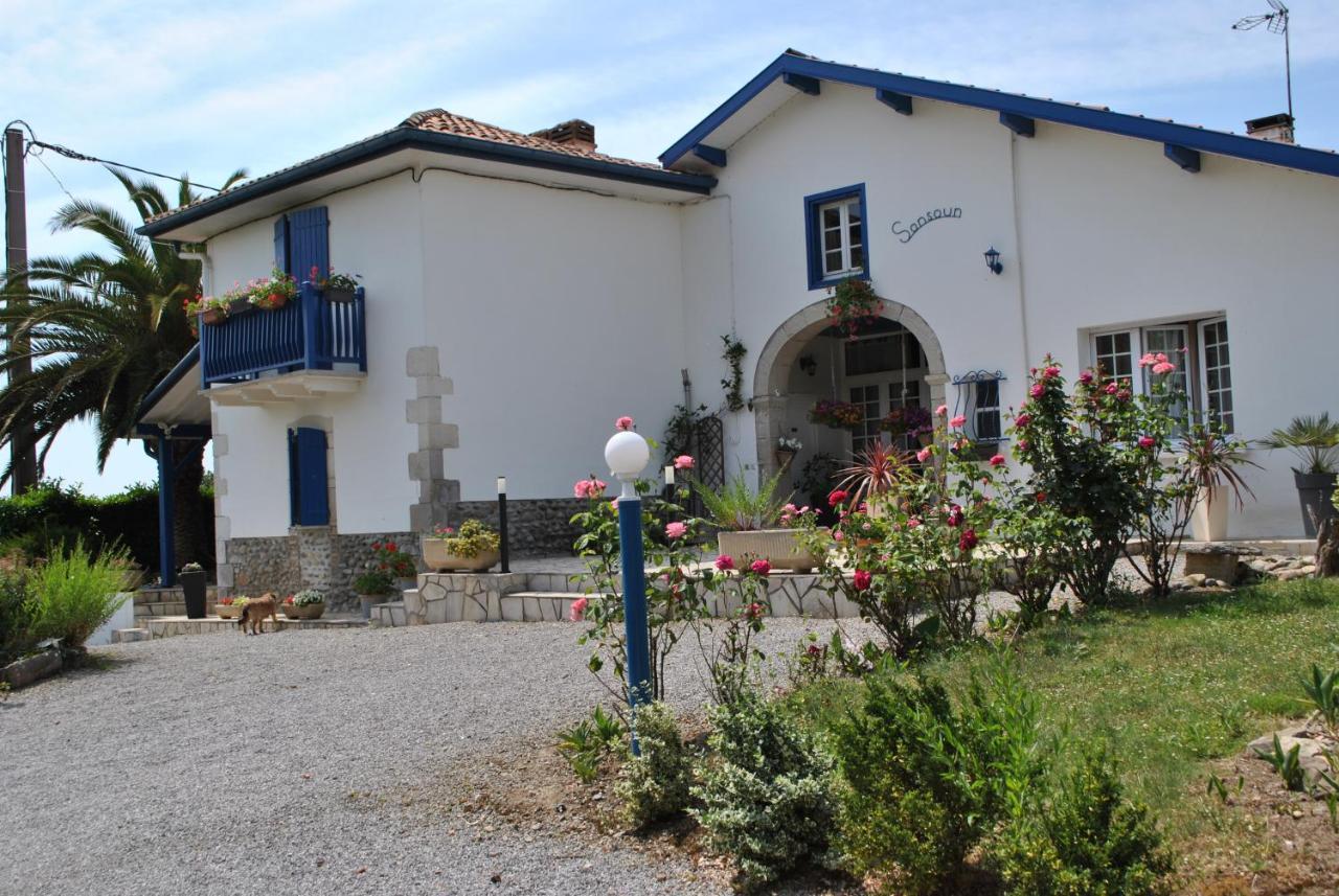 Maison Sansoun Leren Exteriér fotografie